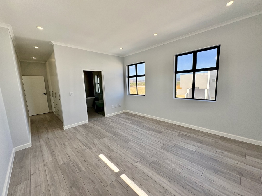 4 Bedroom Property for Sale in Sandown Western Cape